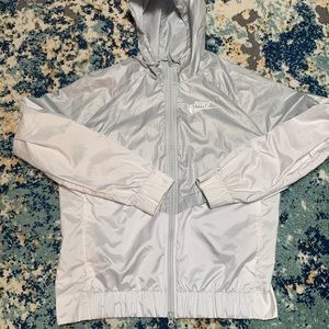 Nike Windrunner size Large